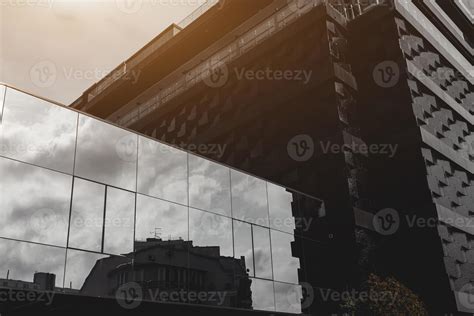 architectural glass facade 8368354 Stock Photo at Vecteezy