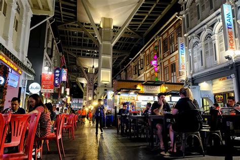 Chinatown Food Street in Singapore: Where & What to Eat