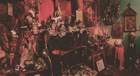 New Orleans Voodoo Museum & Voodoo Tours