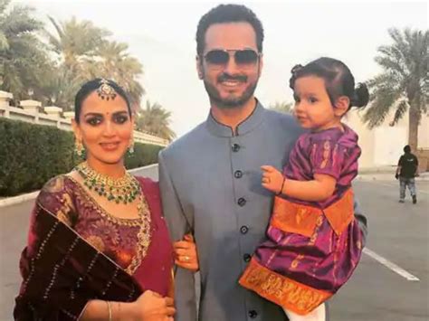 Esha Deol to part ways with Bharat Takhtani after 11 years of marriage; Viral Reddit post fuel ...