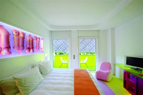 Hotel Semiramis - Colorful Design Explosion