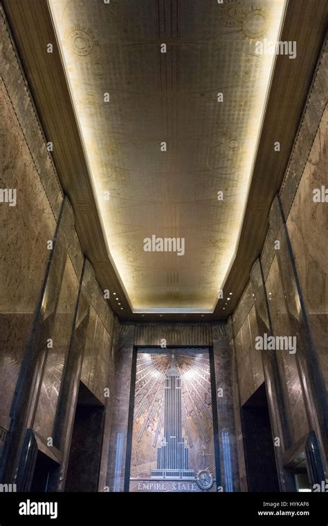 Lobby empire state building new hi-res stock photography and images - Alamy