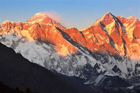 Himalayas at Sunset: Nuptse Peaks, Everest, Lhotse Stock Photo - Image ...