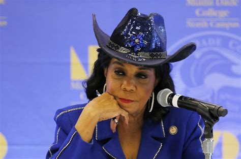 Florida Lawmaker Frederica Wilson Faces Threats After Criticizing Trump