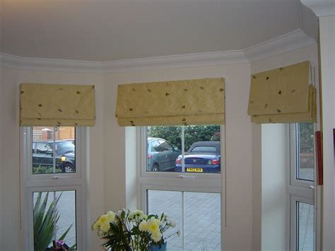 15 Best Roman Blinds on Bay Windows