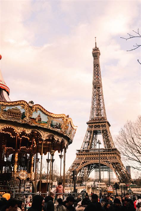 7 Spectacular Places to Take Photos of the Eiffel Tower - Simply Wander