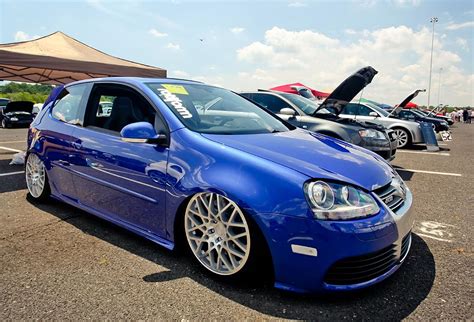 Blue VW Golf Mk5 R32 on Rotiform BLQ wheels | VW Golf Tuning