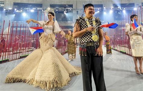 TernoCon 2024: A symphony of Filipino fashion at SM Mall of Asia