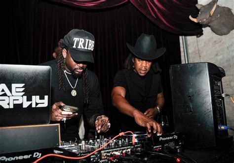 JAY-Z Daily on Twitter: "JAY-Z took over the DJ booth at Ty Ty’s birthday party 📸: https://t.co ...