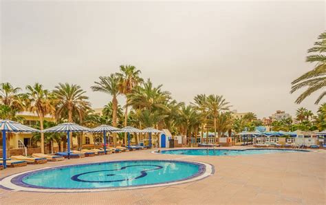 Royal Star Empire Beach Resort Pool: Pictures & Reviews - Tripadvisor