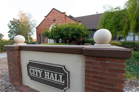 Benicia city manager expected to receive 6% raise