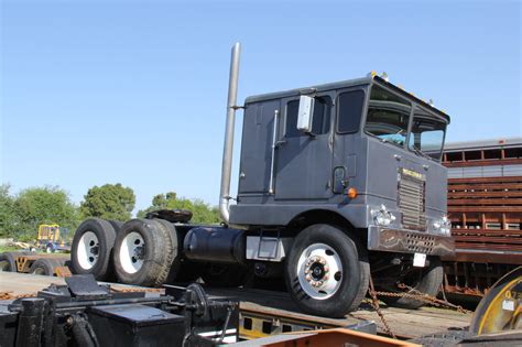 Classic cabover trucks of North America | Flickr