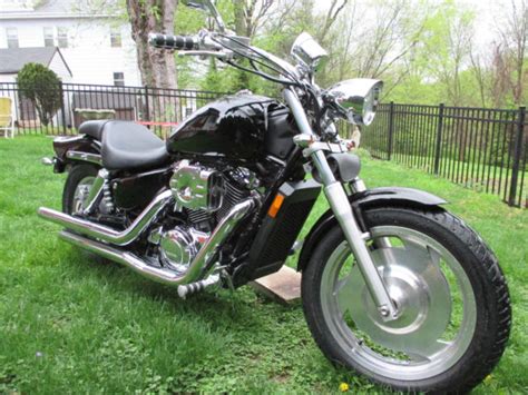 2007 HONDA SHADOW VT1100 CUSTOM