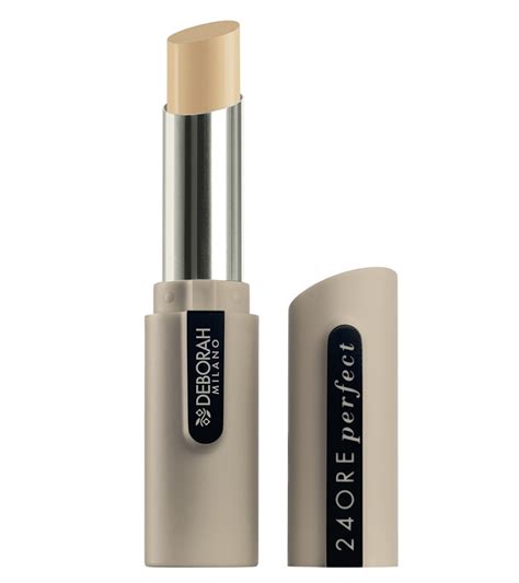 5 Best Concealers For Dry Skin In India - 2020 Update (With Reviews)