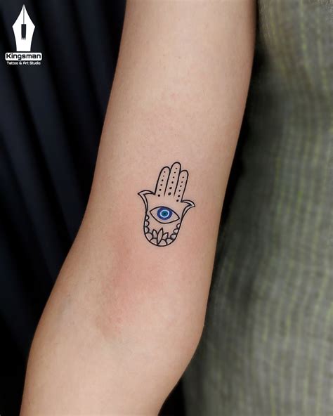 Discover 84+ hamsa evil eye tattoo best - in.cdgdbentre