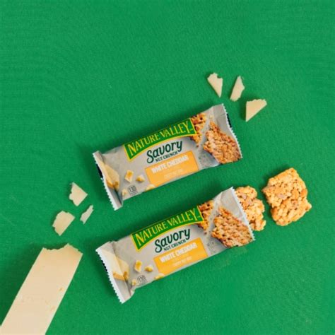 Nature Valley White Cheddar Savory Nut Crunch Bars Bulk Lunch Box Snacks, 5 ct / 0.89 oz - Pay ...