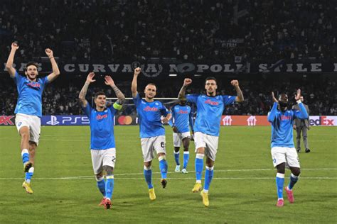 Napoli's mercurial 'Kvaradona' continues to shine on Champions League stage