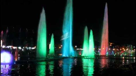 Luneta Park Dancing Fountain- All i want for Christmas - YouTube