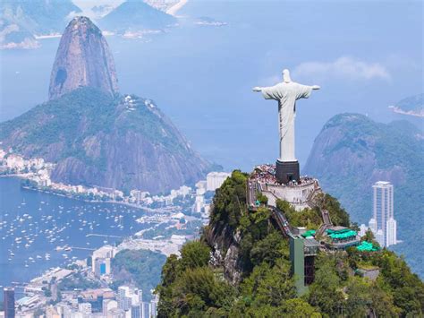 What makes Rio de Janeiro’s Christ the Redeemer statue a timeless ...