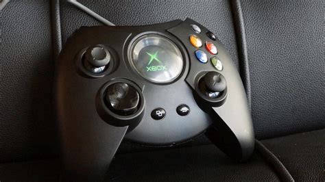 The Duke, original Xbox controller/doorstop, returns at CES - CNET