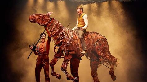 ‎National Theatre Live: War Horse (2014) directed by Tim Van Someren ...