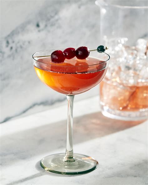 11 Signature Party Drink Ideas For Serious Cocktailers | Dinner party ...