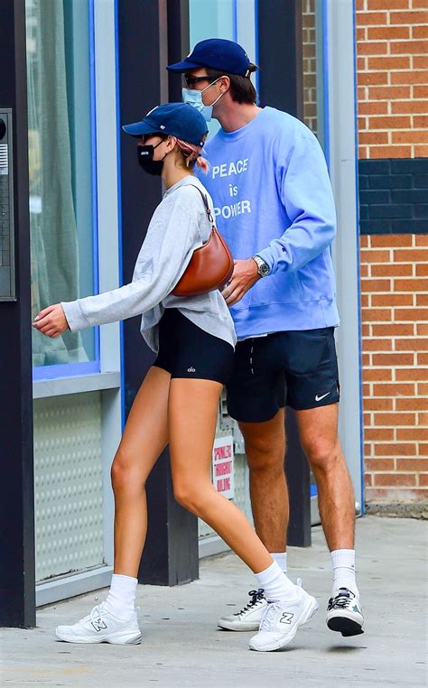 KAIA GERBER and Jacob Elordi Out Heading to a Gym in New York 09/11/2020 – HawtCelebs