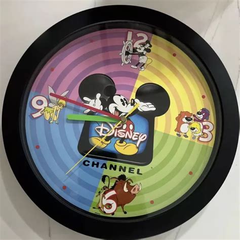VINTAGE DISNEY CHANNEL Mickey Battery Operated Collectible Wall Clock ...