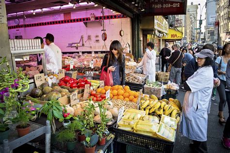 Colorful photos of Chinatown in New York City | BOOMSbeat