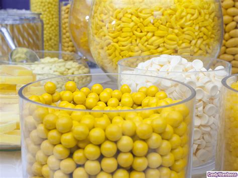 Yellow Candy Buffet: Close-Up | Yellow candy displays can be… | Flickr