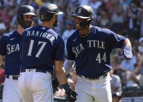 Mitch Haniger's early homer lifts Mariners past Guardians 3-1 - Seattle ...