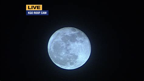 Enjoy this lovely live view of the moon right now from kgo roof cam! # ...