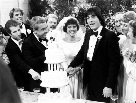 TV Weddings - Joanie and Chachi 1984 | Tv weddings, Happy days tv show, Scott baio