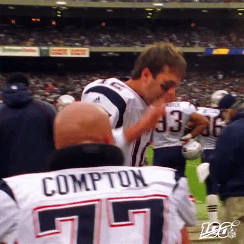 Tom Brady GIFs - Find & Share on GIPHY