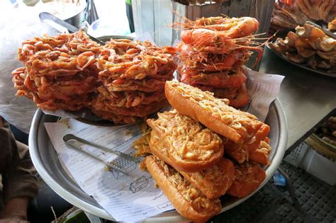 Top 10 Popular Cambodian Street Food You Want To Try