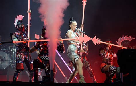 Katy Perry - Live Performance at Radio 1′s Big Weekend at Glasgow Green ...