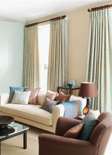 53 Living Rooms with Curtains and Drapes (Eclectic Variety)