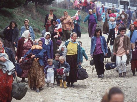 PHOTOS. Massacre de Srebrenica : été 1995, l'horreur au cœur de l'Europe