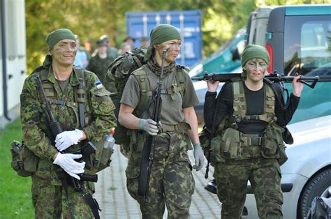 Estonian Defense League uniforms