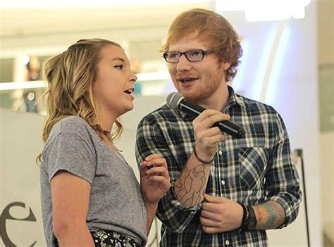 Ed Sheeran Surprises Fan at the Mall with a Duet! – Celebrific