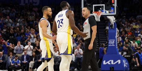 Warriors' Stephen Curry Sends Message After Draymond Green's Ejection ...