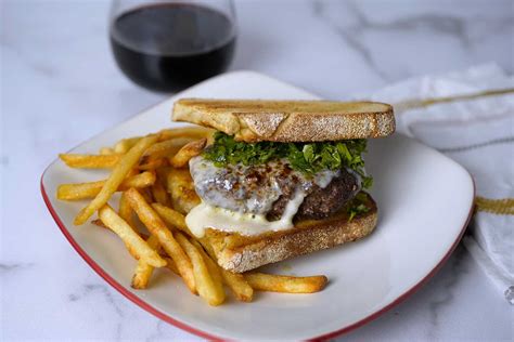 Argentine Chimichurri Burger - Beef Recipes - LGCM