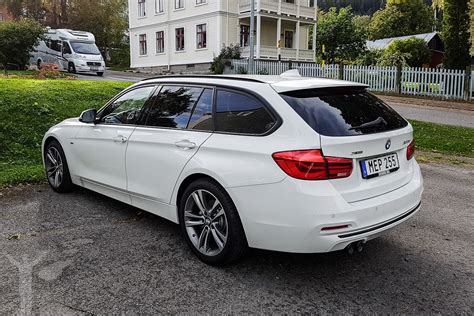 Provkörning - BMW 320d Touring xDrive | FlyingDryden