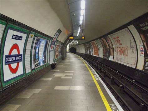 Colliers Wood Underground Station (Merton, 1926) | Structurae