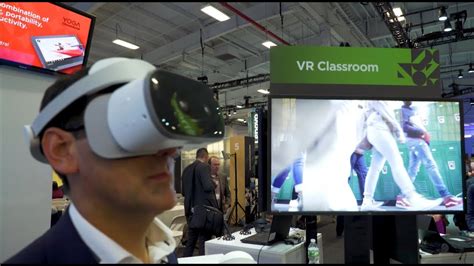 VR Classroom Demo at Lenovo Transform 2.0 - YouTube