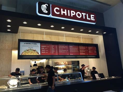 Eating Out: Fresno lands a new Chipotle, ramen restaurant | Fresno Bee ...