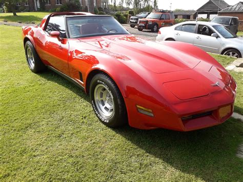 For Sale – 1980 Amazing red corvette c3 targa | Classic Cars HQ.