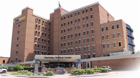 Berkeley Medical Center employee charged with terroristic threats ...