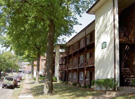 Maplewood Village Apartments Apartments - Maplewood, MO | Apartments.com