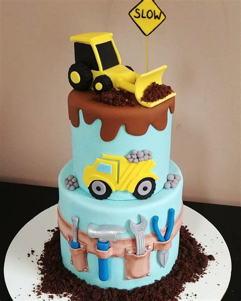 Construction Digger Cake Tutorial | Construction cake, Cake decorating ...